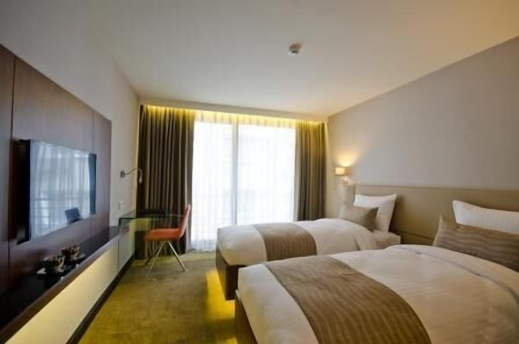 Inncity Hotel Nisantasi Istanbul Exteriör bild